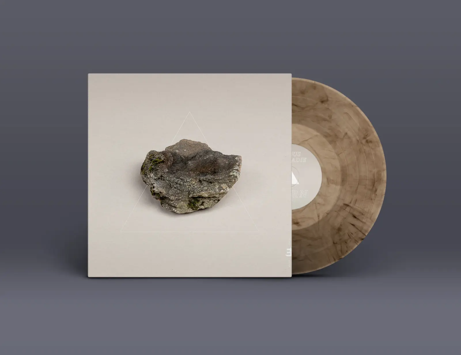 Fergus-McCreadie-Cairn-Vinyl-Mockup-2.jpg split
